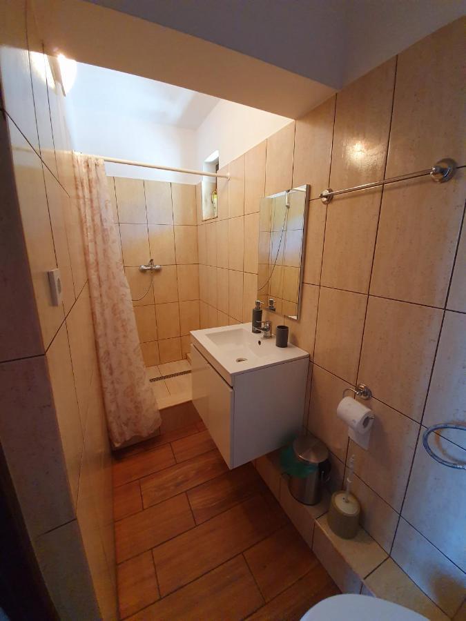 Hotel Vila Cristiane Ieşelniţa Zewnętrze zdjęcie