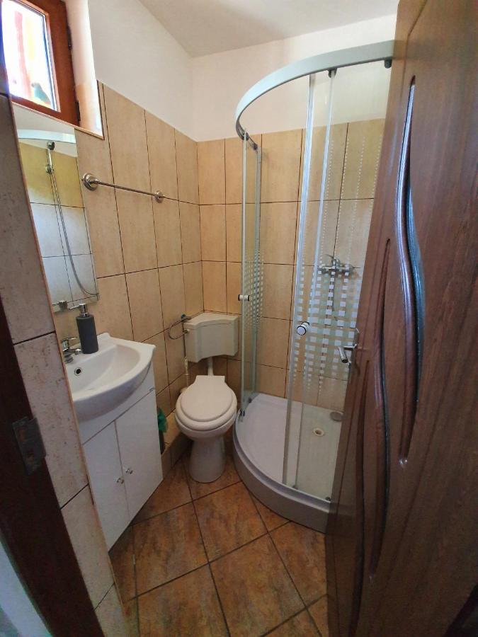 Hotel Vila Cristiane Ieşelniţa Zewnętrze zdjęcie